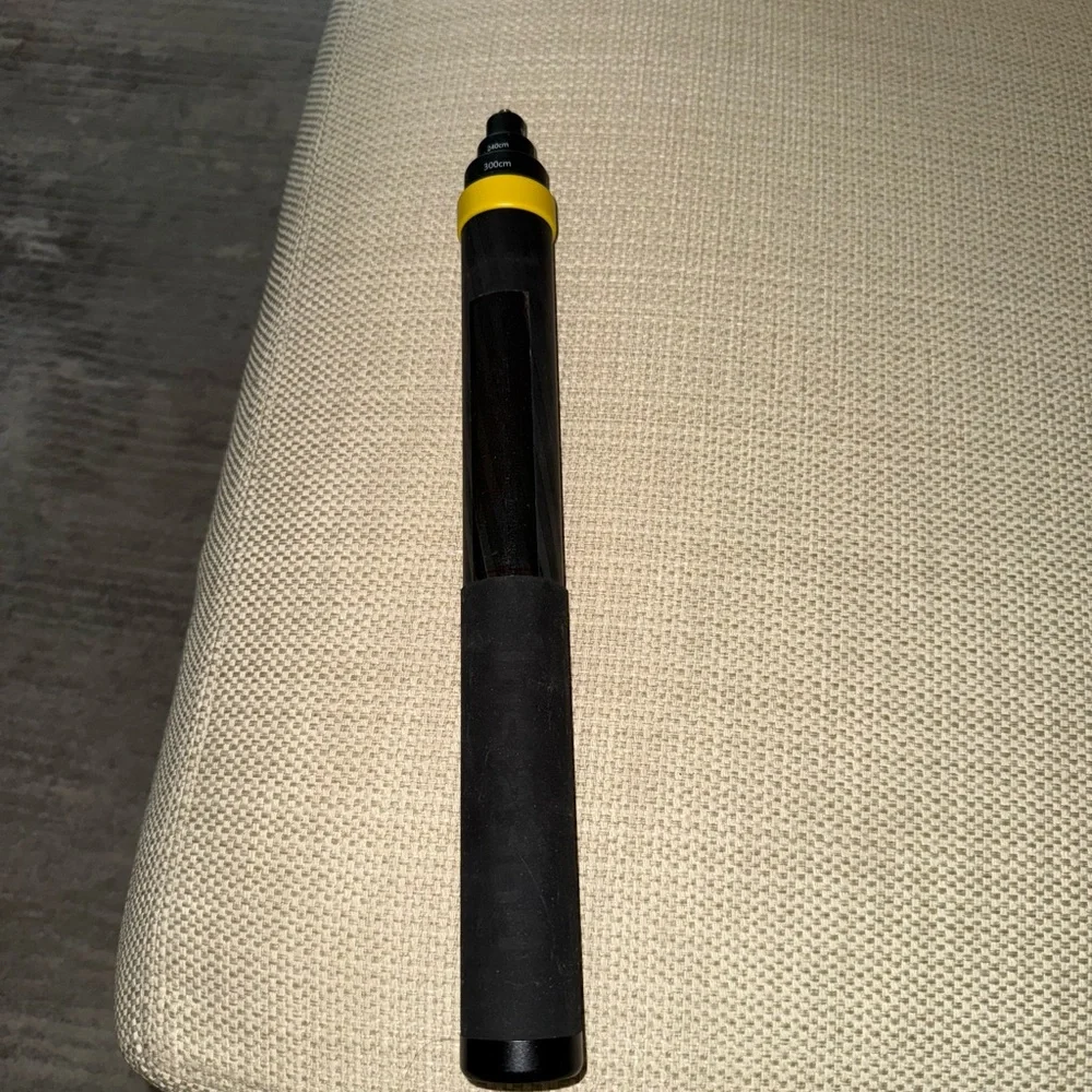 Insta360 Black Selfie Stick - Picture 6 of 6